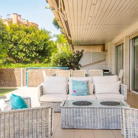 Apartment Luxury Seaview By Hello Homes Sitges