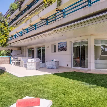 Apartment Luxury Seaview By Hello Homes *