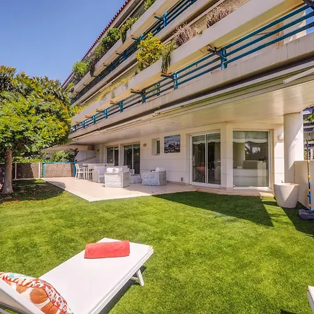 Luxury Seaview By Hello Homes *