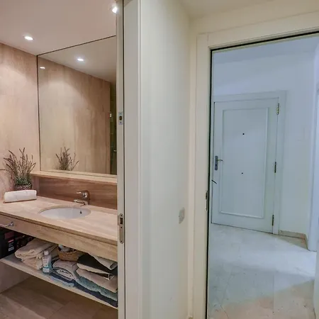 Luxury Seaview By Hello Homes Apartment